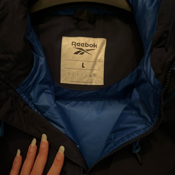 Reebok Navy Blue down puffer jacket - Picture 9 of 10